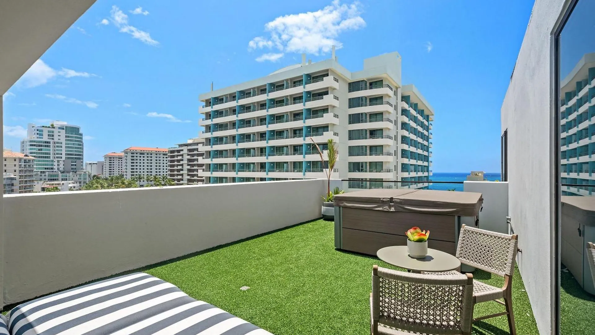 Aparthotel Hibird- Apartment And Suites Hotel San Juan