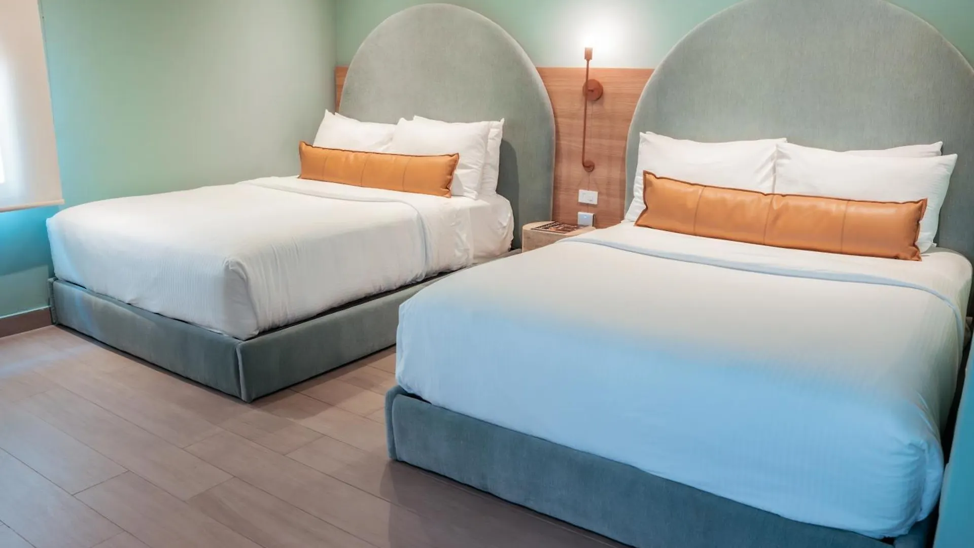 Aparthotel Hibird- Apartment And Suites Hotel San Juan