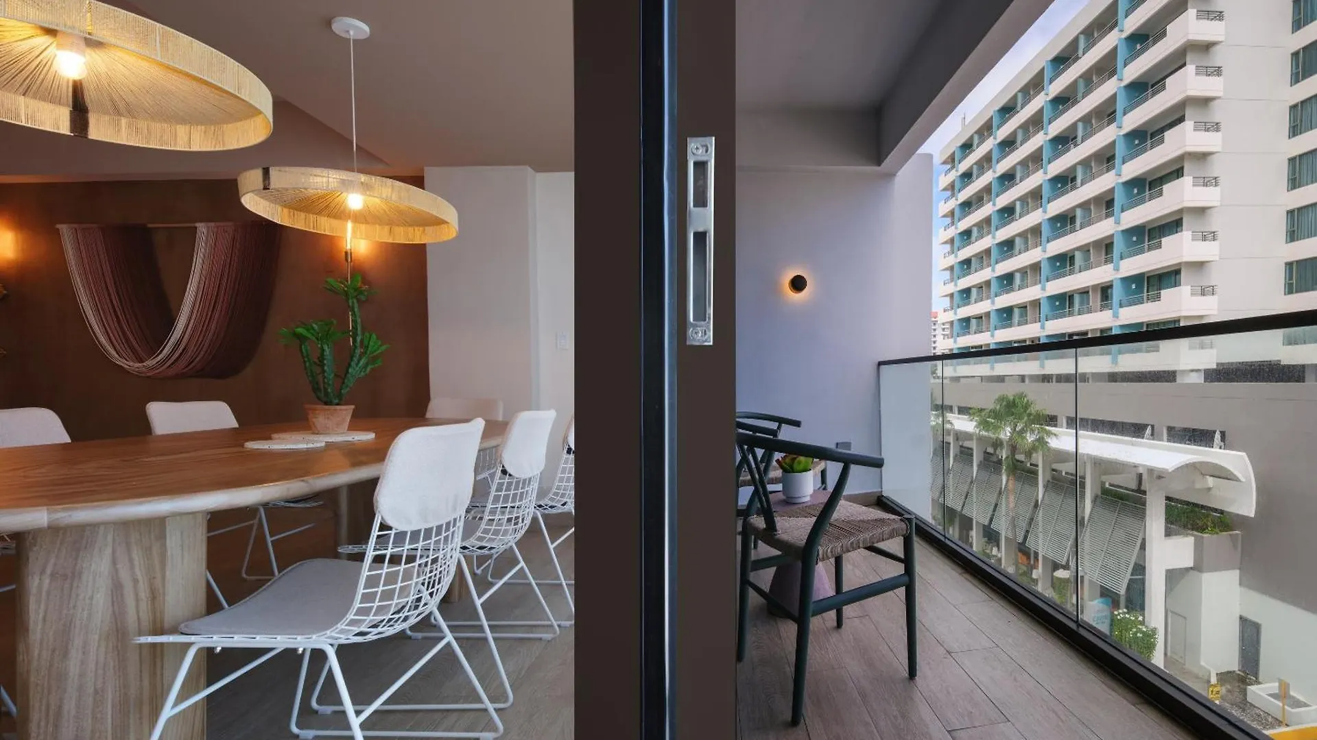 Hibird- Apartment And Suites Hotel San Juan Puerto Rico