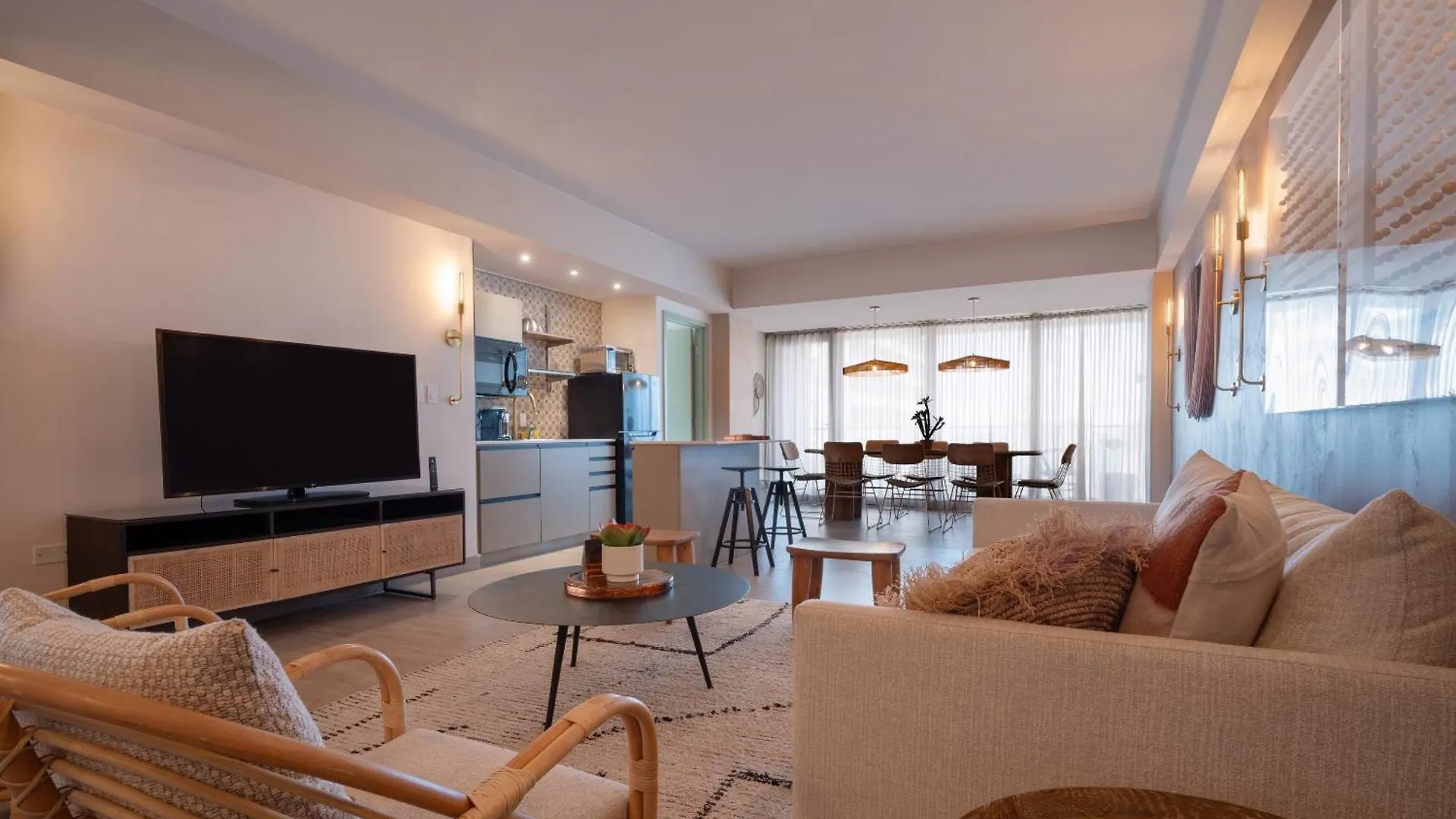 Hibird- Apartment And Suites Hotel San Juan